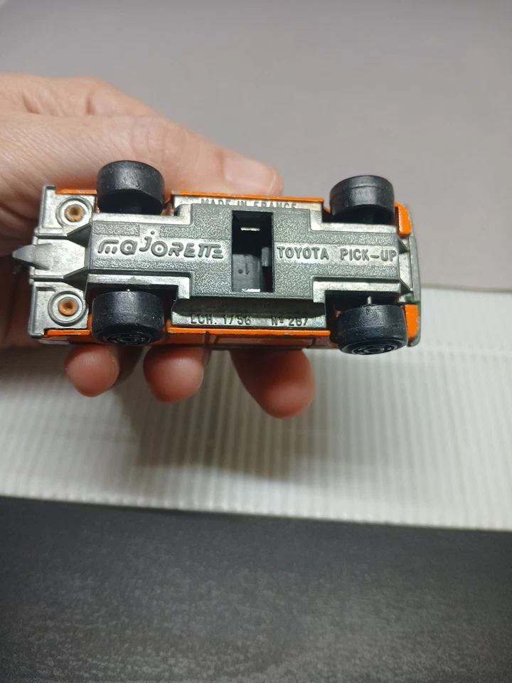 Coche de juguete fundido a presión 15.16 de colección, Majorette, "Toyota Pick-Up" Nº287 1/56,... Foto 3 de 3