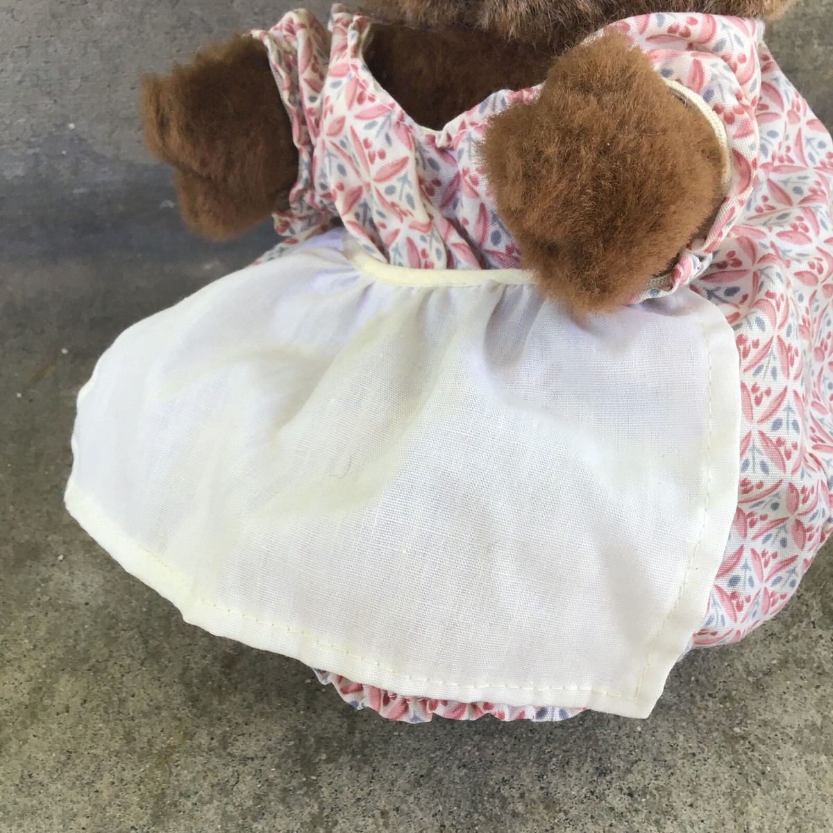 Vintage EDEN PLUSH MRS TIGGY-WINKLE HEDGEHOG STUFFED ANIMAL 8