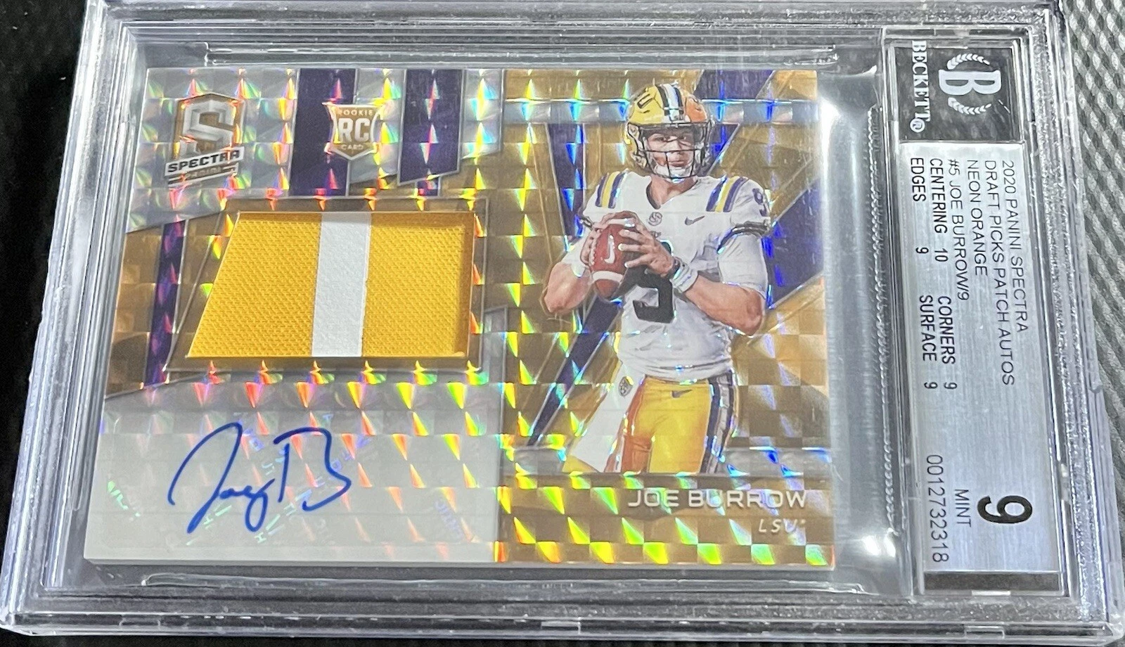 Joe Burrow Panini Chronicles Draft Picks Spectra Patch Autographs #5 Neon Orange