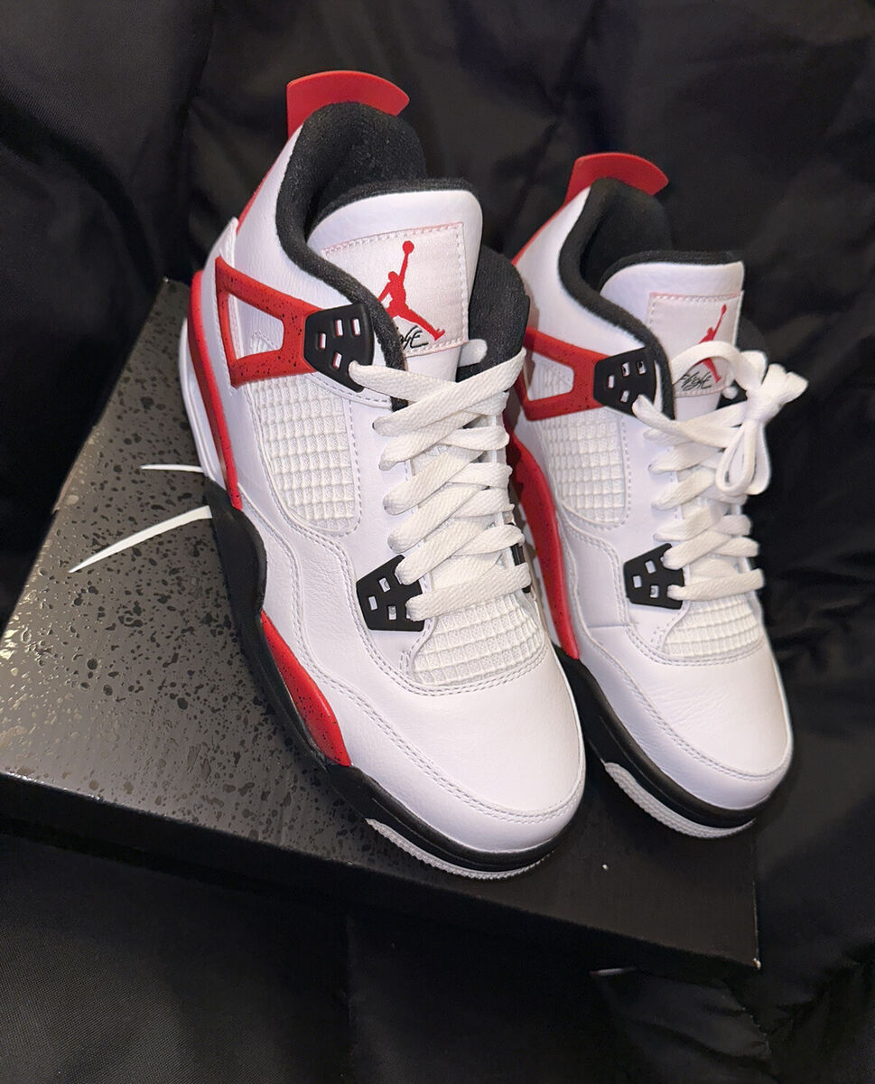 NIKE AIR JORDAN 4 RETRO 