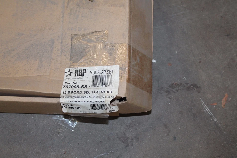 Juego de guardabarros RBP parte Nº 757095-SS trasero 12,5"" Ford SD 11-C negro Foto 3 de 4