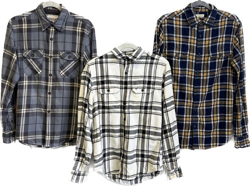 3 Flannel Shirts Men SMALL 2 American Eagle Outfitters 1 Sonoma Plaid Pockets