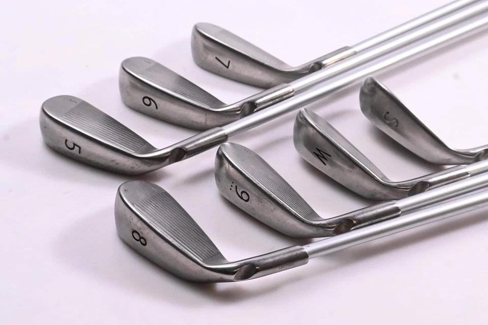 Ping Karsten 2014 Irons / 5-PW+SW / Blue Dot / Senior Flex Ping KS 401 Shafts - Image 4 of 4