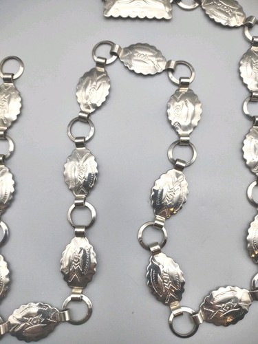 Vintage Silver Tone Concho Style Chain Belt, 31", L26 - Picture 4 of 7