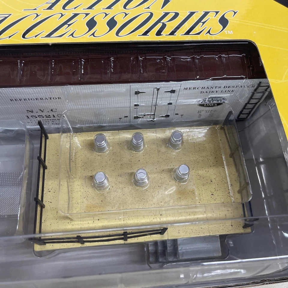 K-Line K703-1751 O Gauge New York Central  Operating Milk Refrigerator Car - Image 3 of 4