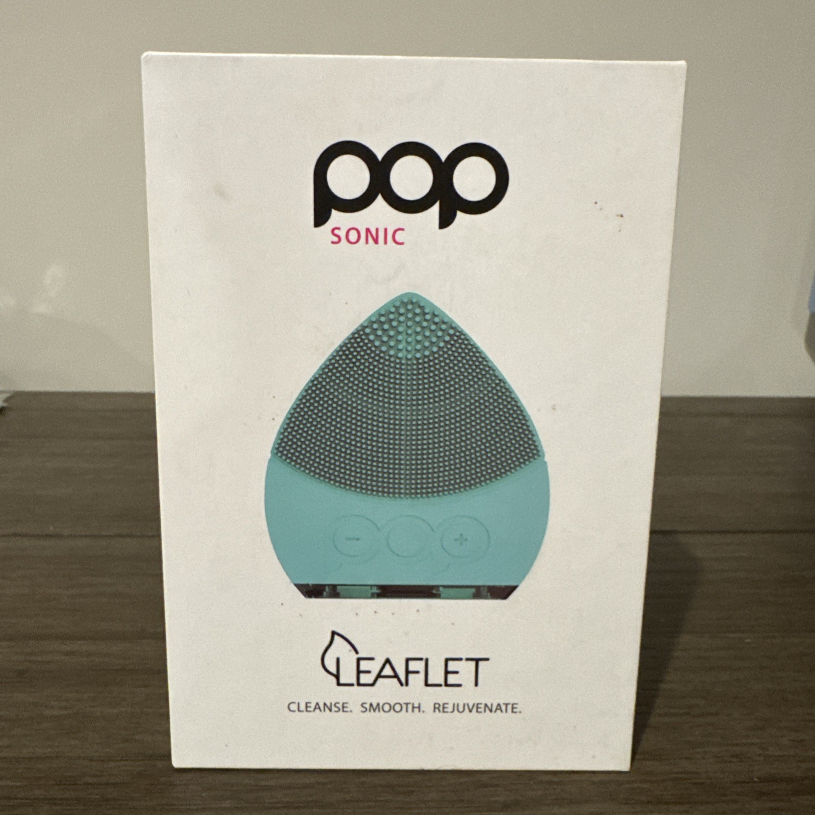 POP SONIC LEAFLET FACIAL CLEANSING DEVICE NIB  Turquoise Cleanse And Smooth