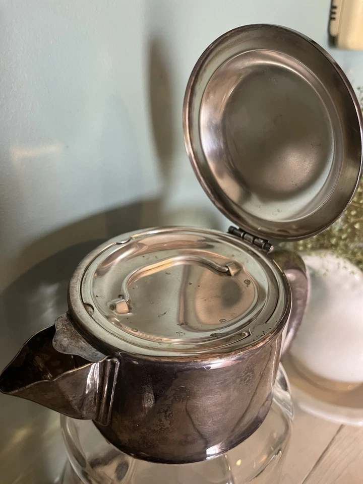 JARRA DE LIMONADA RETRO CLÁSICA DE LOS AÑOS 30 ALEMANA DE VIDRIO/PLATEADA con COMPARTIMENTO PARA HIELO  Foto 3 de 4