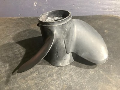 SOLAS Amita 3 Series Propeller 13x19 RH 3-Blade P/N:3411-130-19