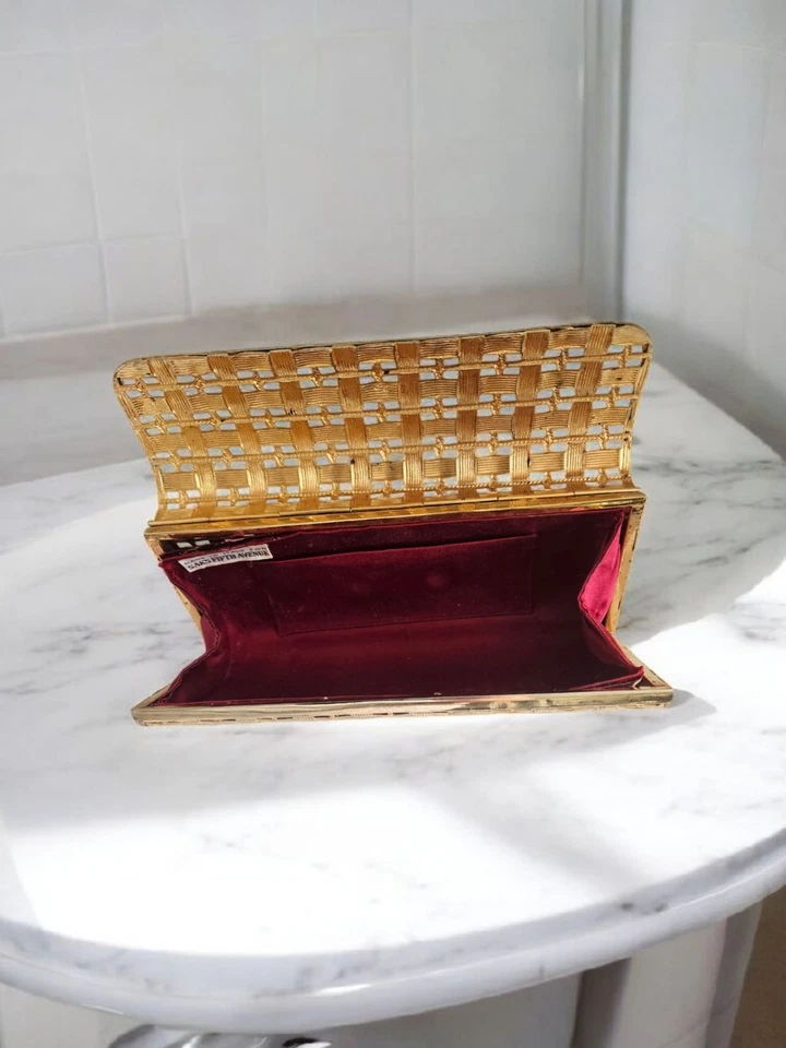 Bolso de Mano Italiano Metal Dorado Saks Quinta Avenida. Vintage 80' .Raro. de encontrar. 7,5"×4" Foto 4 de 4