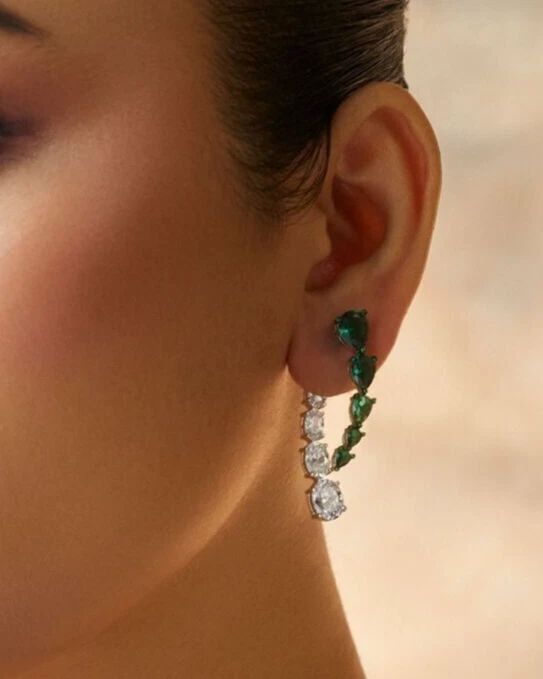 Fine 2.30TCW Simulated Pear Emerald & Oval Sapphire Party Wear Women's Earrings - Image 4 of 4