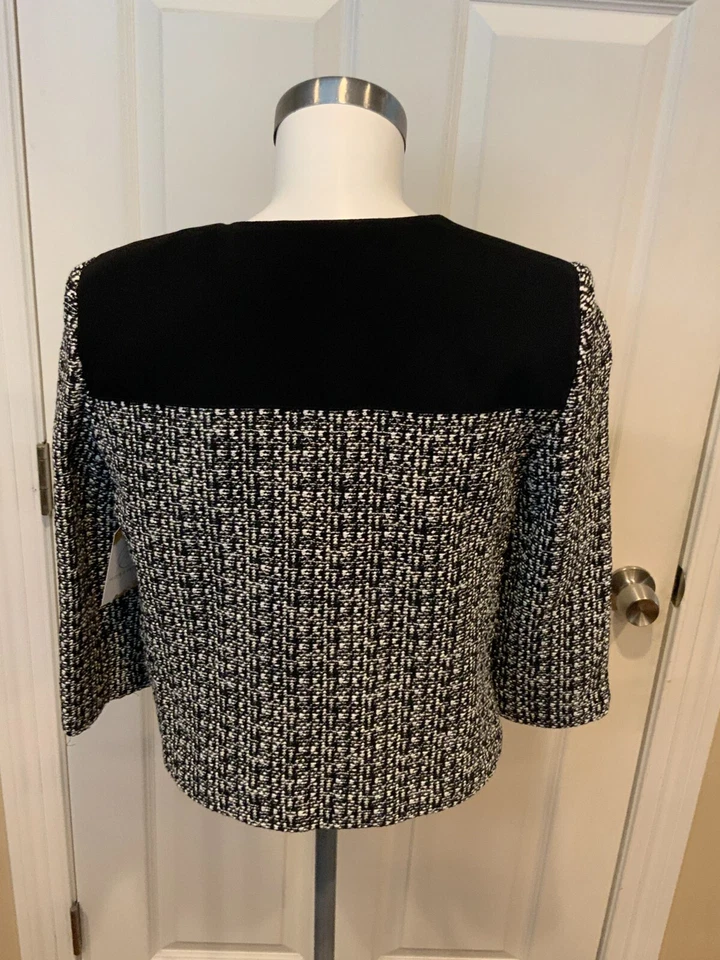 Chaqueta corta St. John negro blanco tweed plata botón, talla 6 Foto 4 de 4
