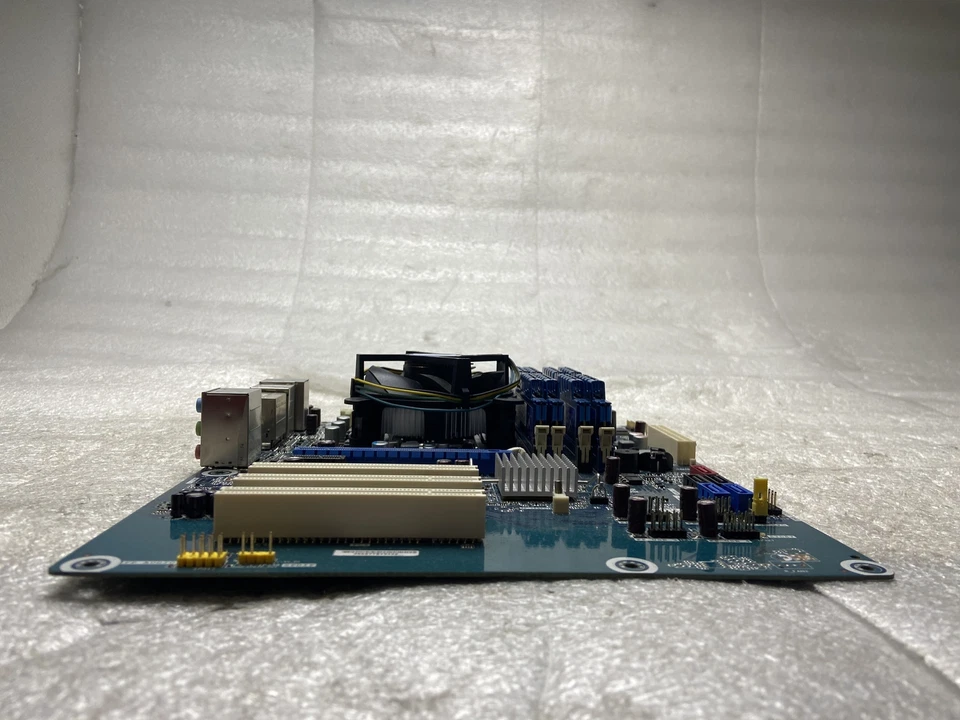 Intel Desktop Board DH67CL G10212-209 Core i7-2600 3.4GHz 32GB RAM - Image 3 of 4