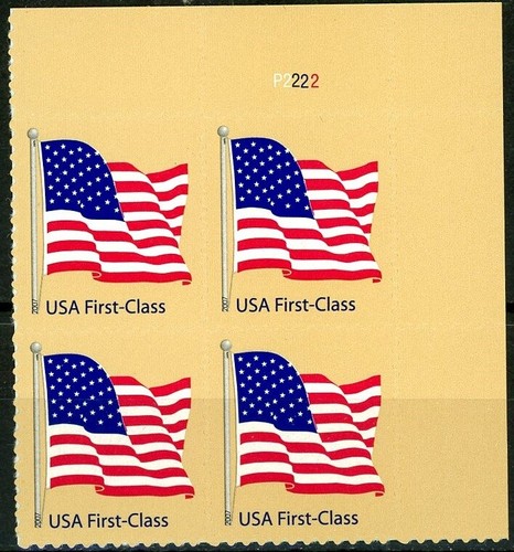 Flag On Tan Self-Adhesive Type Plate Block of 4 Plate P2222 MNH Scott 4130 - Picture 2 of 2