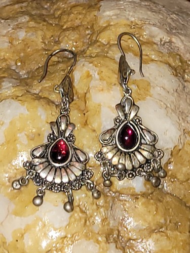 Pendientes decorativos finos de plata de ley y granate colgantes con palanca trasera marcados 1000 - Imagen 2 de 10