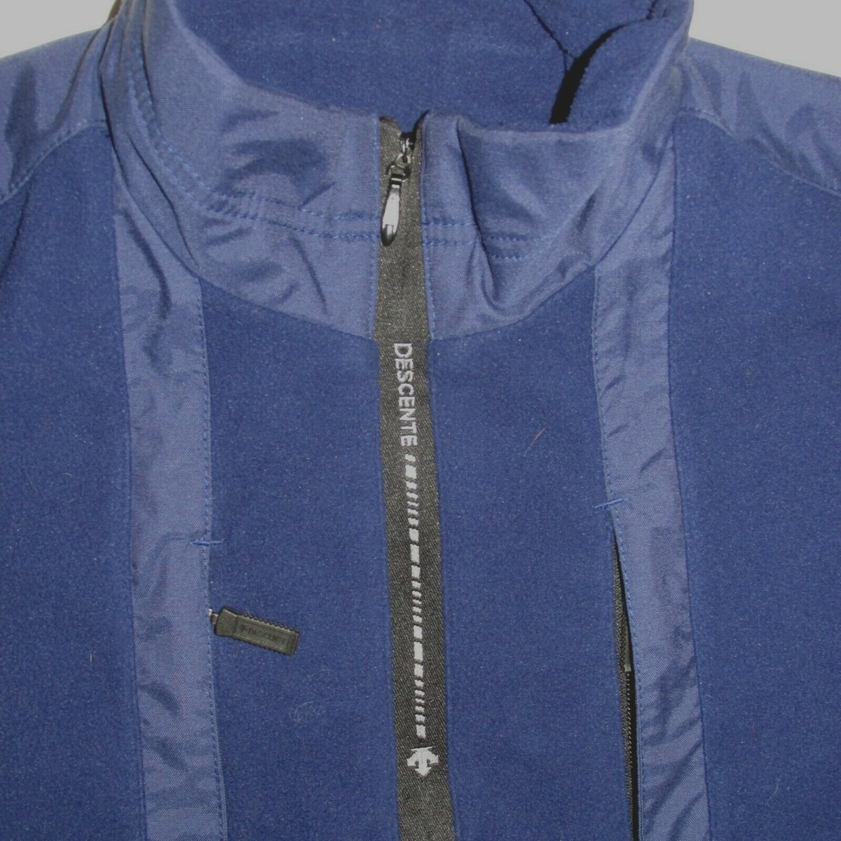 Descente Vintage Navy 1/4 Zip Neck Windproof Pullover Jacket
