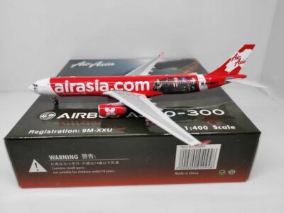 エアアジア A330-300 モデルプレーン Amazon.com: Phoenix AirAsia Lotte World Airbus A330-300 HS-XTD 1