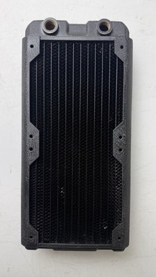 Hardware Labs Black Ice Nemesis 240GTX radiator