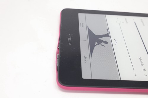 Amazon Kindle Paperwhite Gen 12 - Lampone *Ha problemi estetici, ma funziona - Foto 4 di 8