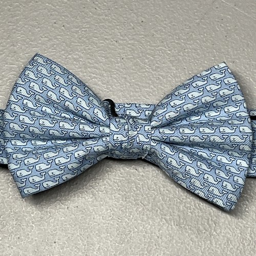 Vineyard Vines Boys Vineyard Whale Bow Tie in Sea Splash Blue 100% Silk Made USA - Picture 2 of 11