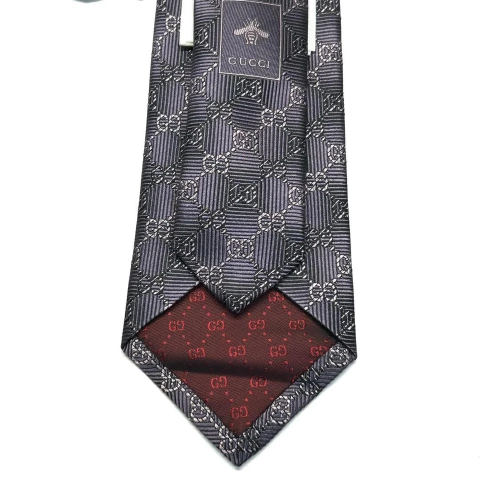 Corbata Gucci Púrpura Gris Cuadros GG 100% Seda Hecha en Italia Sin Usar Como Nueva Regalo Foto 4 de 4