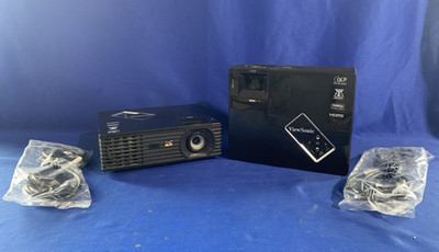 2 View Sonic PJD7820HD Video Projector DLP 1080p - No Remote - Project to Screen