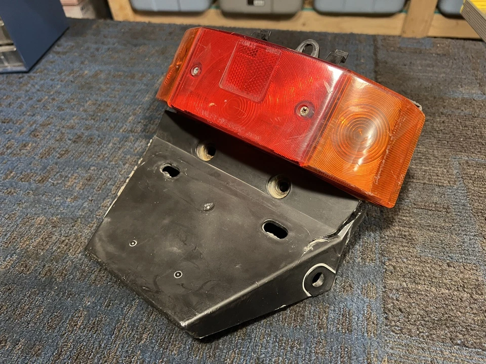 Luz trasera Honda Aero 50 NB50 JDM 1983 1984 luz de freno tacto trasero marca completa Foto 2 de 4