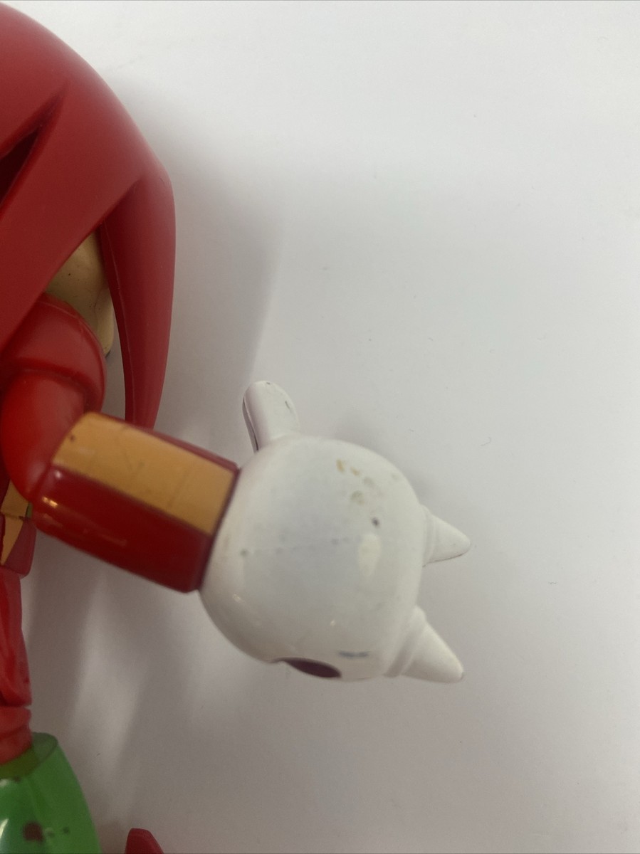 Sonic X Metal Force Knuckles 5