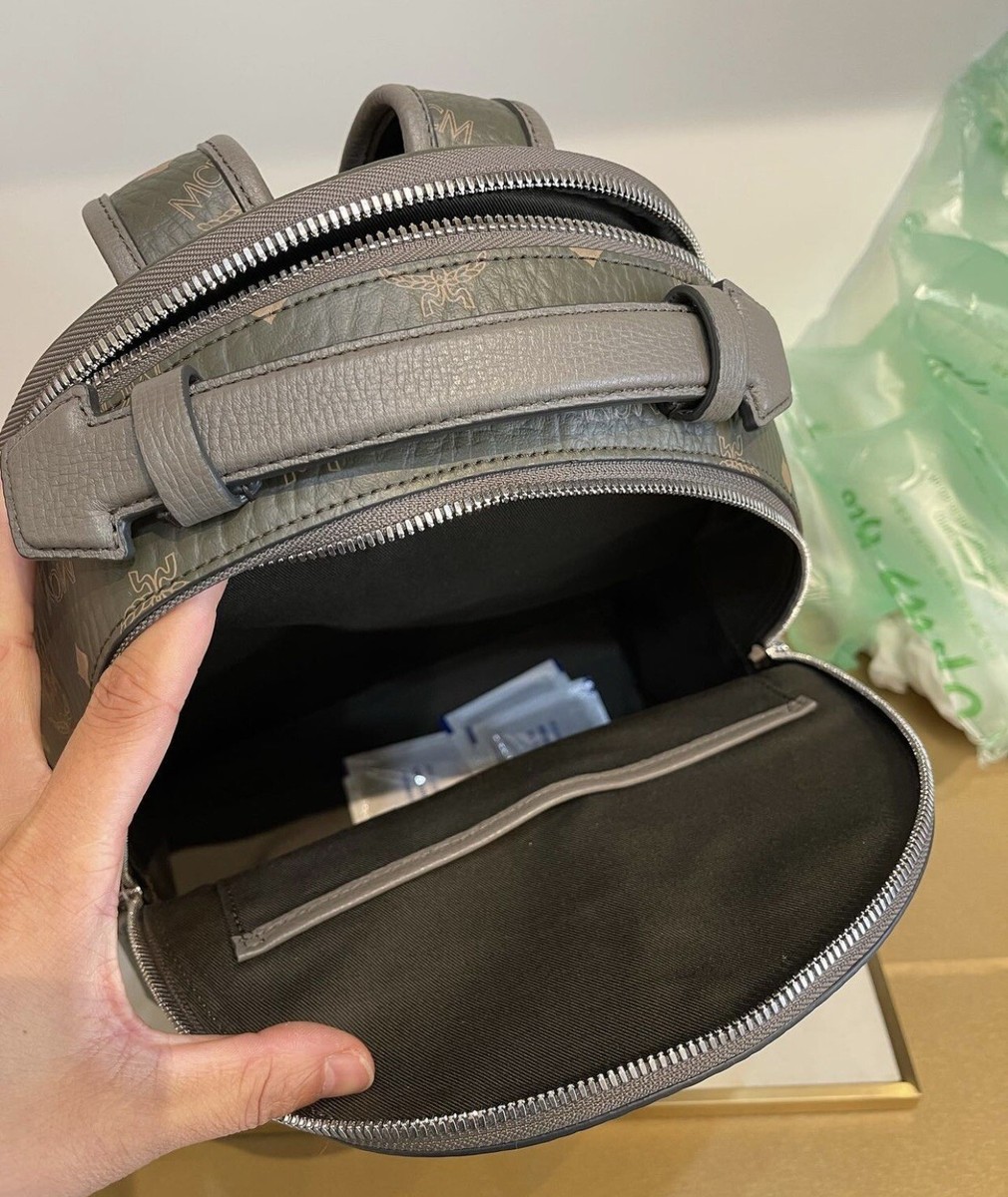 Limited time sale! Auth MCM Unsex BACKPACK small Size sea turtle Color $1090 Last One! Authentic MCM Unsex BACKPACK Small Sea Turtle  main image 2