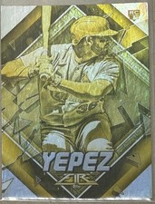 2022 Topps Fire Gold Minted Rookie Card Juan Yepez - Cardinals. rookie card picture