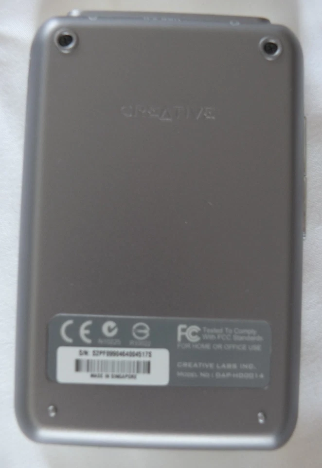 CREATIVE LABS ZEN TOUCH 20gb MP3 PLAYER MODEL No. DAP-HD0014 - PERFECT & MINT - Image 3 of 4