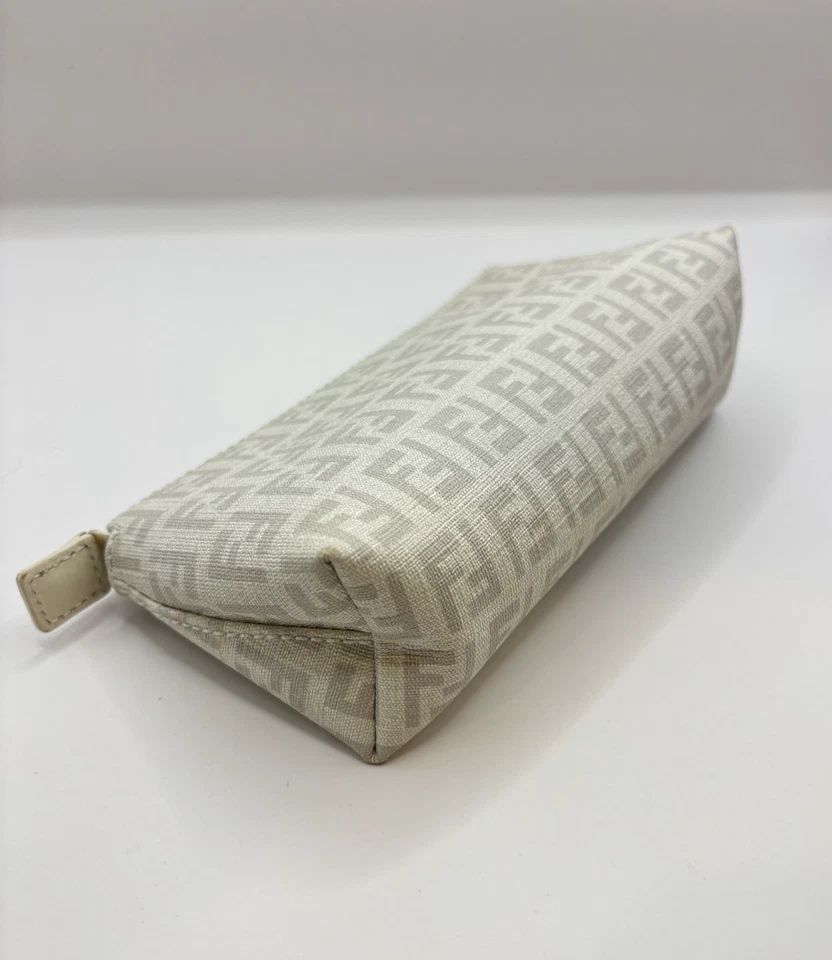 FENDI Zucca White PVC Cosmetic Pouch Clutch Bag FF Logo Small Italy - Image 3 of 4