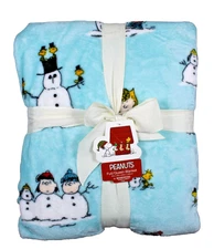Peanuts Snoopy Plush Full Queen Blanket Winter Scene 90" X 90" Snowman Berkshire