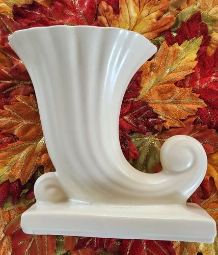 Vintage McCoy Ivory White Matte Cornucopia Vase 6 3/4" USA