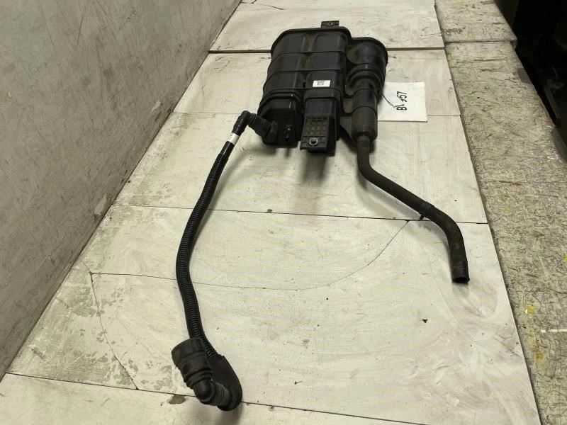 Hyundai Sonata SE 2017 bote de vapor de combustible OEM+ Foto 2 de 4