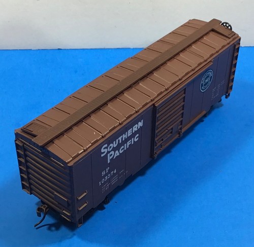 HO Scale "Southern Pacific Lines" 103374 40 Foot Freight Train Box Car / Con-Cor - Picture 8 of 12