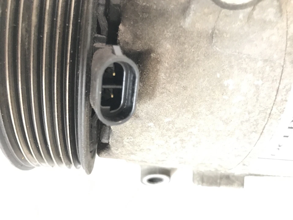 Renault Scenic Ac Air Con Compressor 8200309193 Genuine 1.9 Dci 2004 Year - Image 3 of 4