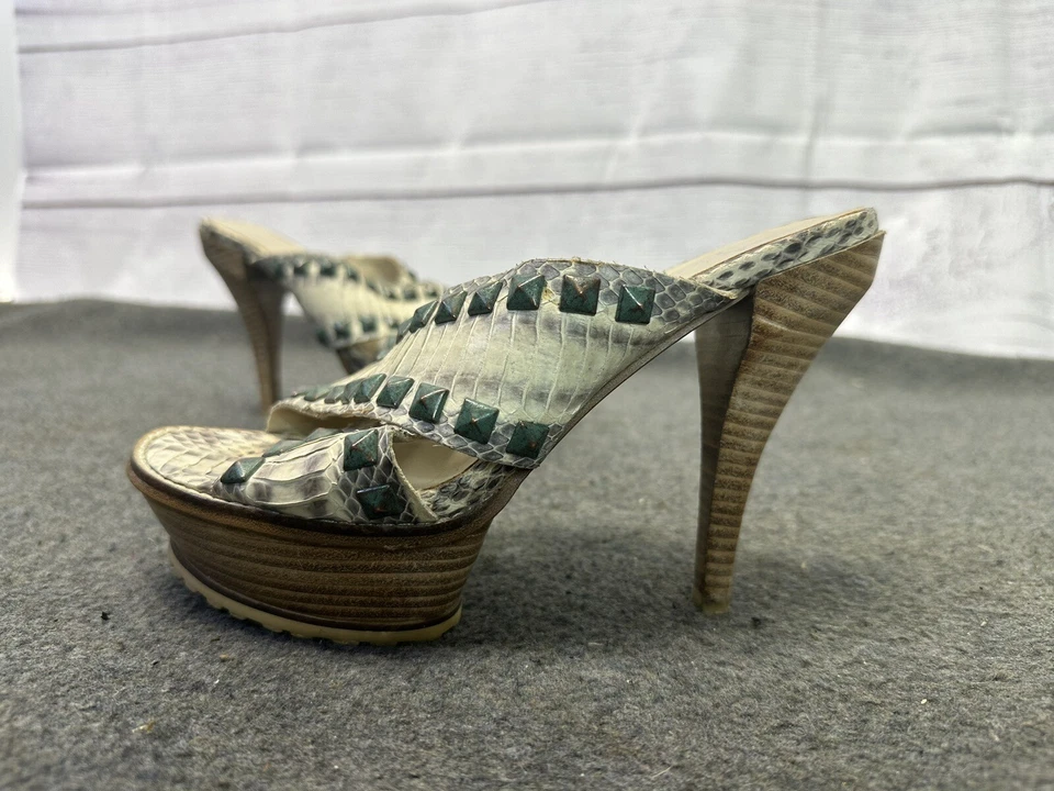 Donald J. Pliner X Lisa (Pliner) Marfil Tachonado Serpiente Tacón Stilleto Talla 6.5 Foto 3 de 4