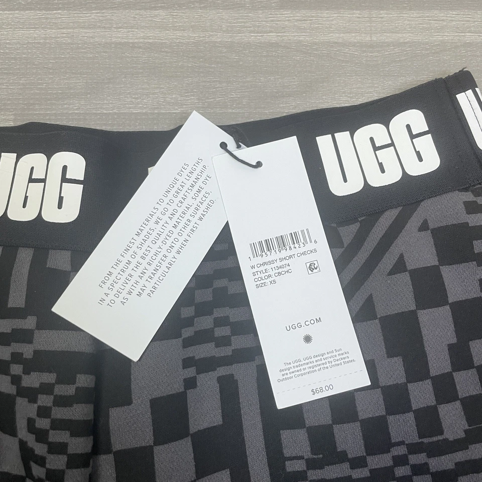 Pantalones Cortos UGG Chrissy Polar Cuadros Mujer Talla XS 5" Estilo Novio Gris Negro $68 Foto 2 de 4