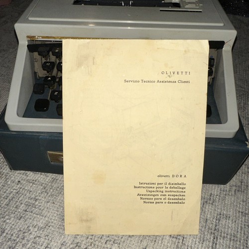 Vintage Olivetti Dora Ivrea tragbare Schreibmaschine mit Koffer Underwood Made in Italy - Bild 7 von 10