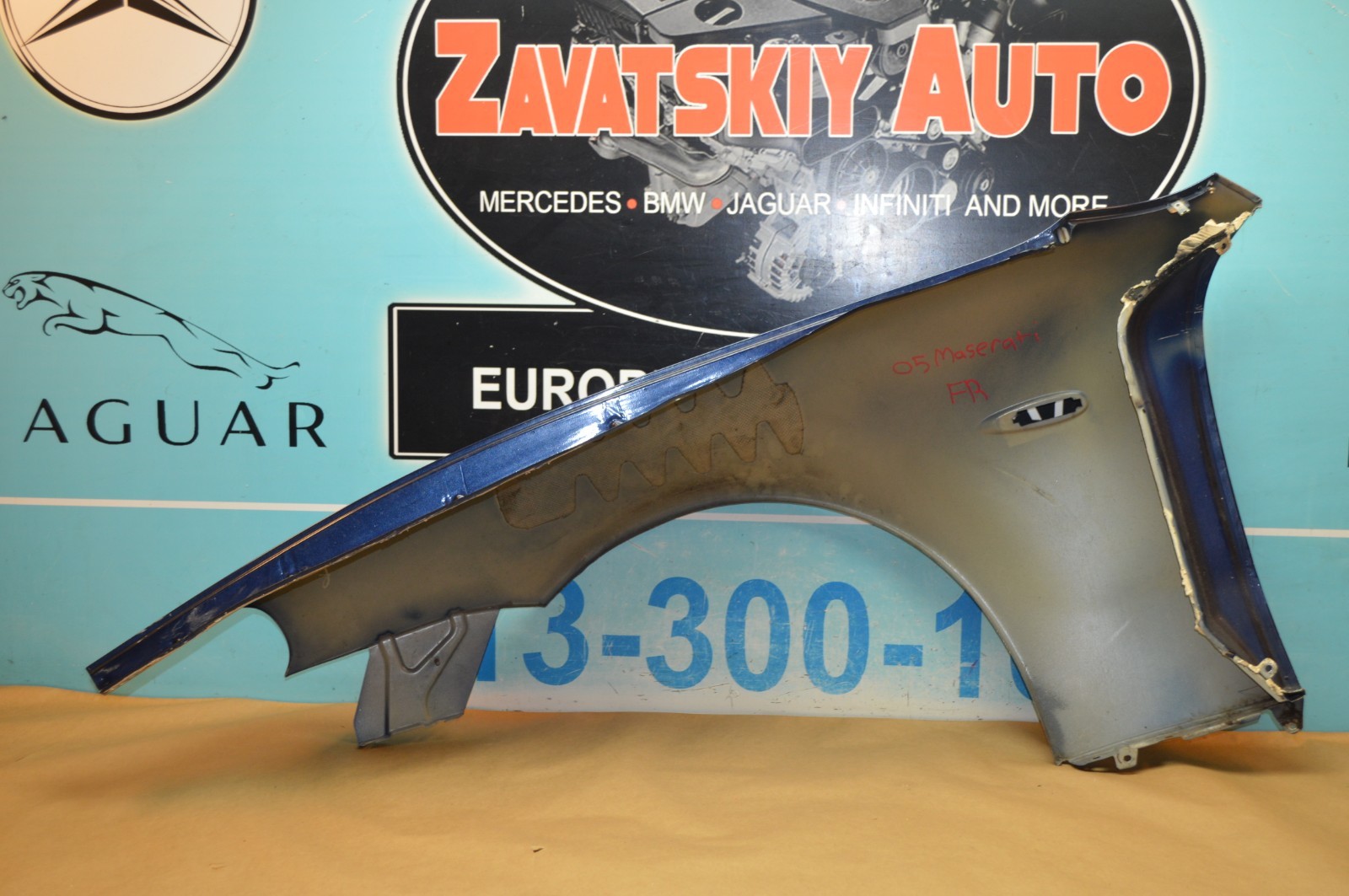 02-06 M138 MASERATI COUPE SPYDER FRONT RIGHT PASSENGER SIDE FENDER DARK BLUE OEM