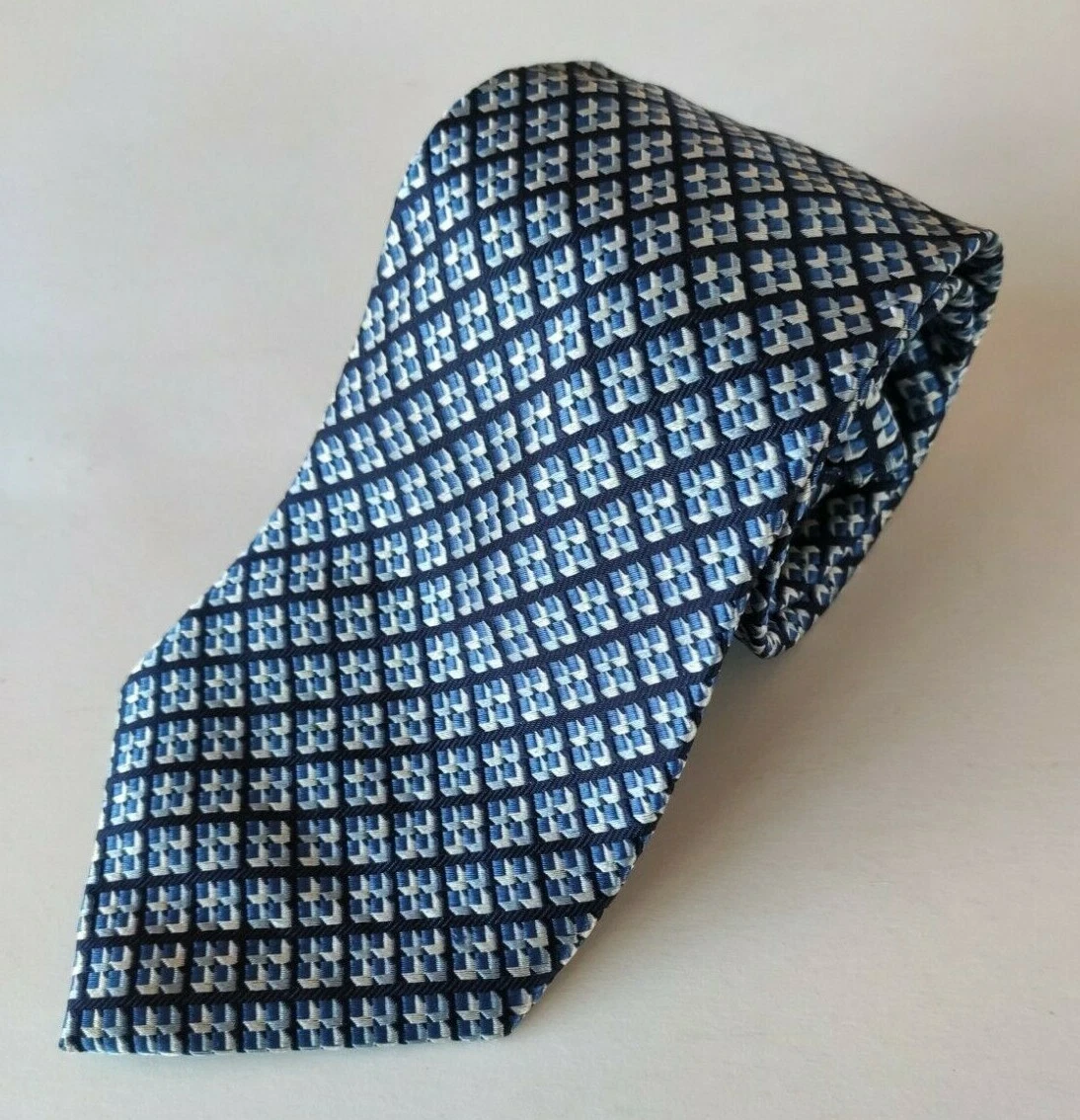 Set Fermasoldi E Cravatta Geoffrey Beene, Argento, Vendita Al Dettaglio $60, Regalo Perfetto Per Lui