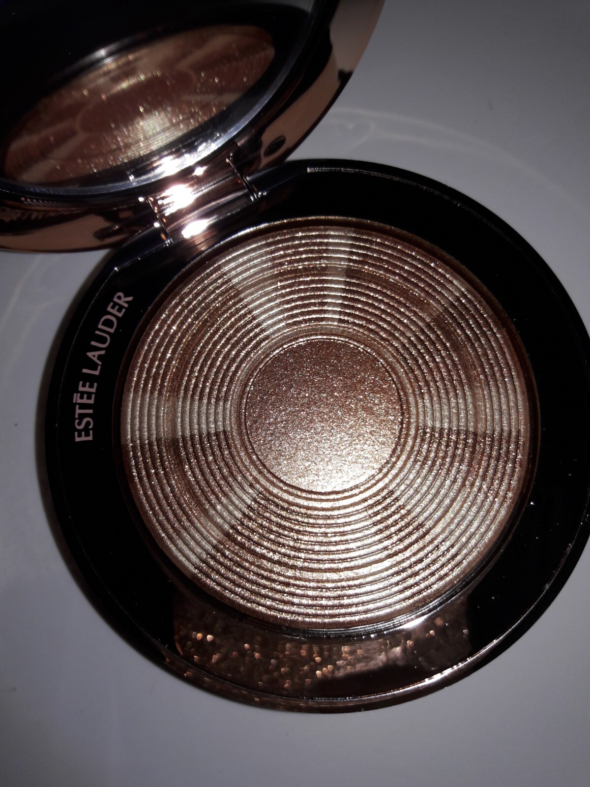 Estee Lauder Bronze Goddess Illuminating Powder Gelee HEAT WAVE 01
