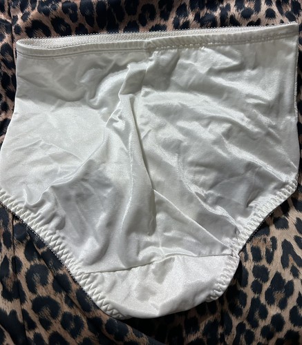 vintage Lace Nylon Ivory Hi Waist Size XL Granny Panties Hanes Her Way - Picture 2 of 3