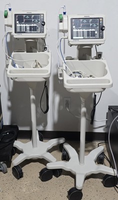 Philips SureSigns VS4 Patient Monitor w/ Rolling Stand