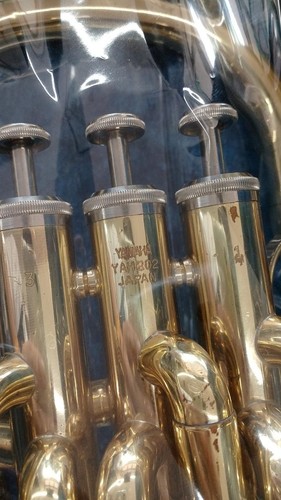 YAMAHA YAH-202 Alto Horn Mantenimiento y limpieza completa con estuche - Imagen 3 de 13