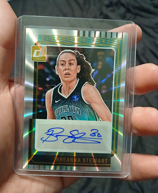Panini 2025 WNBA Donruss Signature Series Breanna Stewart Auto SS-BST Liberty