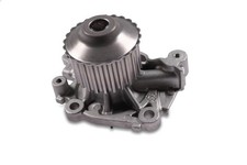 Pompe à eau Volvo 242