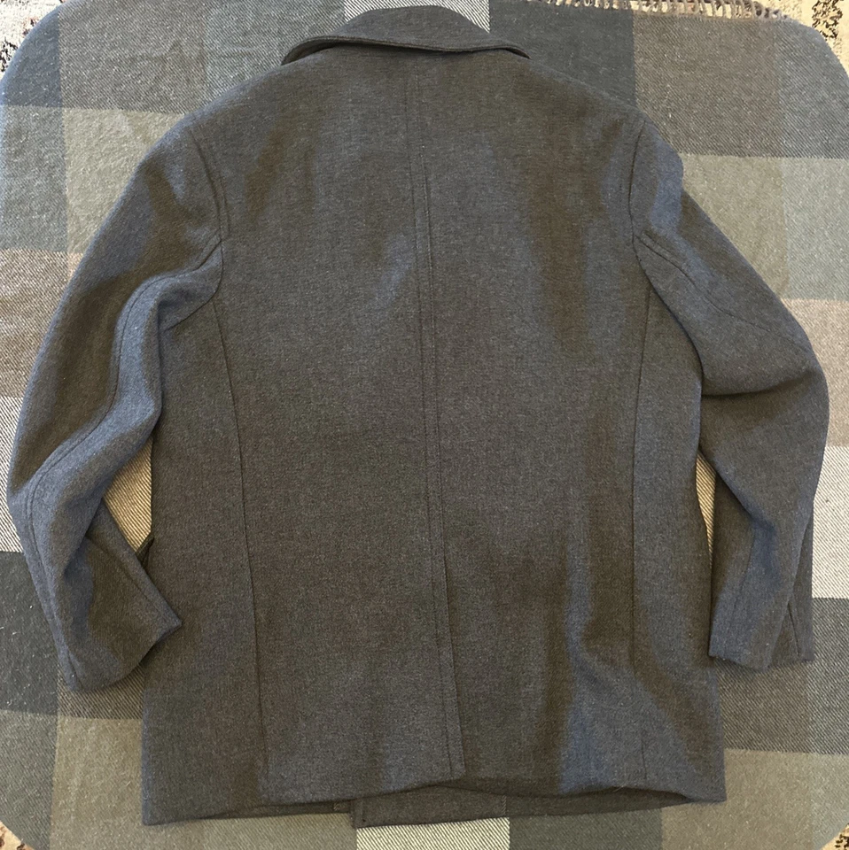 Men’s Banana Republic Gray Wool Trench Coat Large Mario Bellucci - Image 2 of 4