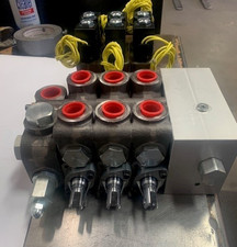3 SPOOL, 20GPM 2200 PSI RELIEF PRINCE VALVE ASSEMBLY - REMOTE - SLIDE AXLE