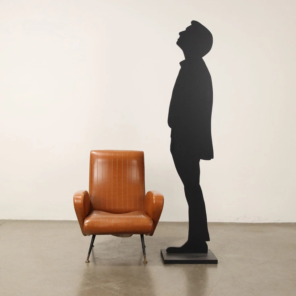 Sillón pequeño vintage de cuero sintético diseño de latón de metal años 50-60 original Foto 3 de 4